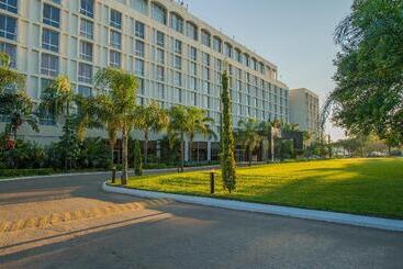هتل Intercontinental Lusaka, An Ihg