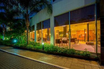 هتل Intercontinental Lusaka, An Ihg