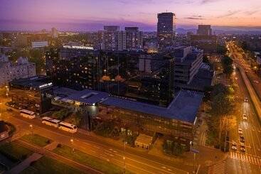 Maistra City Vibes Hotel International