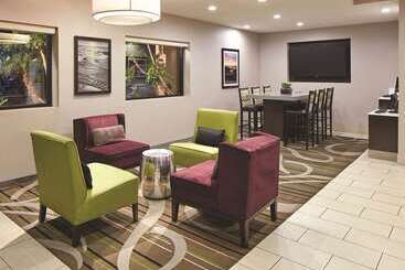 هتل Mission View Inn & Suites San Diego Sea World   Zoo