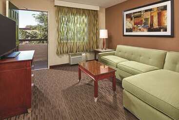 هتل Mission View Inn & Suites San Diego Sea World   Zoo