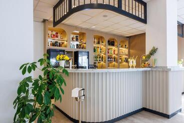 Mediteran Hotel By Aminess