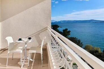 Mediteran Hotel By Aminess