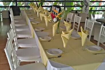 هتل Plaza Palenque