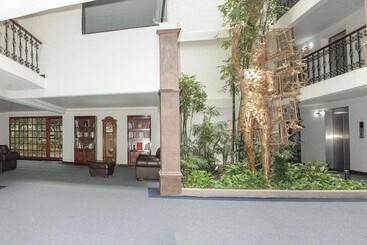 Radisson Hotel & Convention Center Toluca