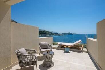 هتل Rixos Premium Dubrovnik