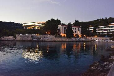 هتل Sirena Hvar