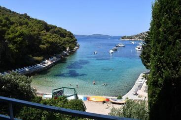 هتل Sirena Hvar