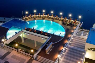 هتل Sunce Neum