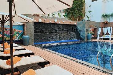 Ttc Hotel   Michelia
