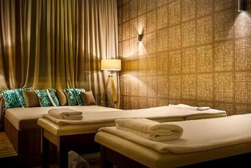 هتل Valamar Argosy