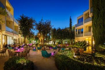هتل Valamar Argosy