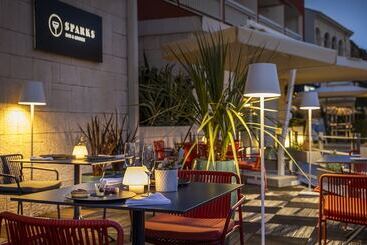 Valamar Riviera Hotel & Residence