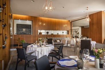 Valamar Riviera Hotel & Residence