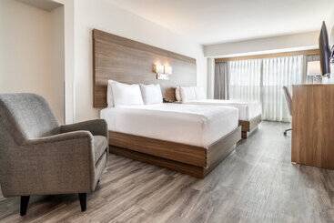 Atrium Hotel Vancouver