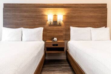 Atrium Hotel Vancouver