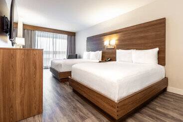 Atrium Hotel Vancouver