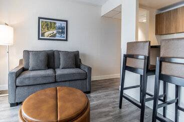 Atrium Hotel Vancouver