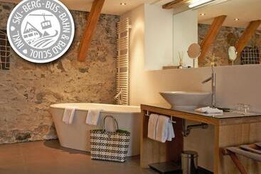 Engadiner Boutique Hotel Guardaval