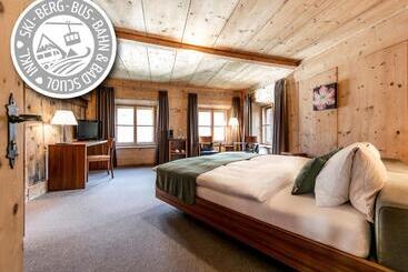 Engadiner Boutique Hotel Guardaval