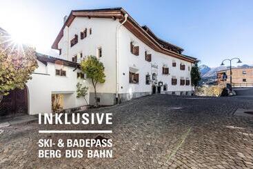 Engadiner Boutique Hotel Guardaval
