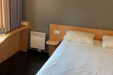 B&b Hotel Orly Rungis Aéroport 3 étoiles