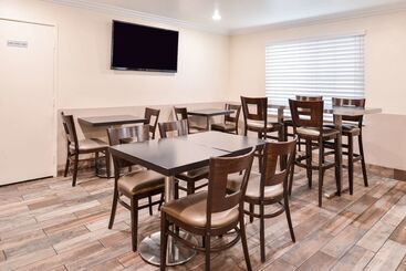 Best Western Airport Plaza Inn Hotel   Los Angeles Lax