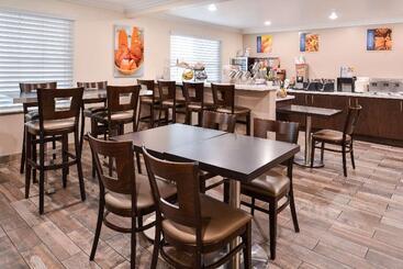 Best Western Airport Plaza Inn Hotel   Los Angeles Lax