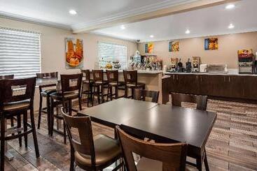 Best Western Airport Plaza Inn Hotel   Los Angeles Lax