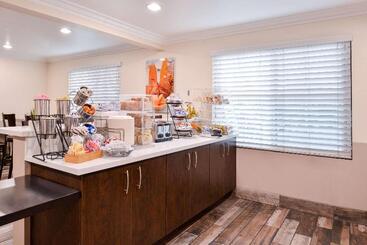 Best Western Airport Plaza Inn Hotel   Los Angeles Lax