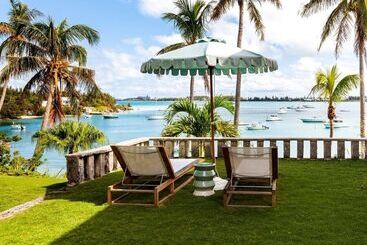 هتل Cambridge Beaches Resort And Spa