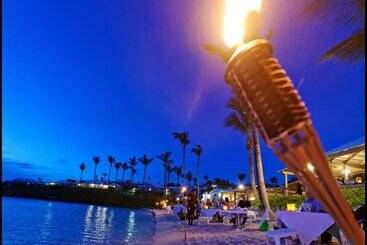 هتل Cambridge Beaches Resort And Spa