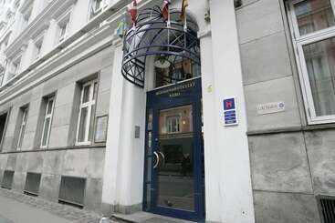 City Hotel Nebo