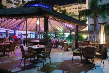 هتل El Oumnia Puerto & Spa