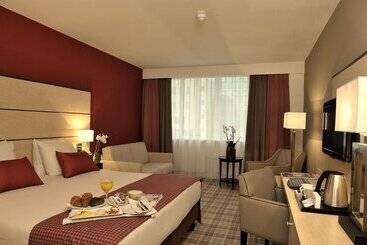 هتل Golden Tulip Leiden Centre