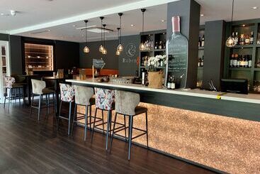 هتل Golden Tulip Leiden Centre