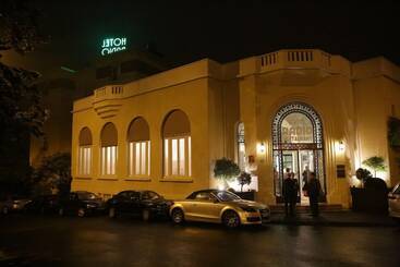هتل Hôtel Radio   Teritoria