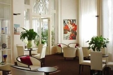 هتل Hôtel Radio Teritoria