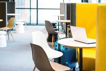 هتل Ibis Schiphol Amsterdam Airport
