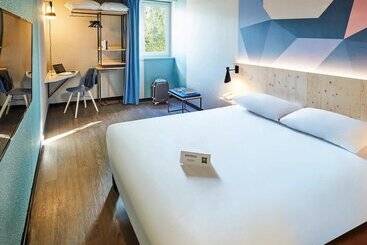 Hotel Ibis Styles Evry Lisses