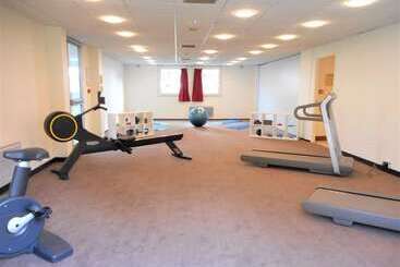هتل Ibis Velizy Jouy En Josas