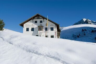 هتل Jagdschloss Resort