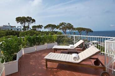 هتل Punta Molino Beach Resort And Thermal Spa