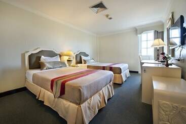 Royal Rattanakosin Hotel Sha Plus