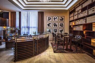 هتل Sheraton Heathrow