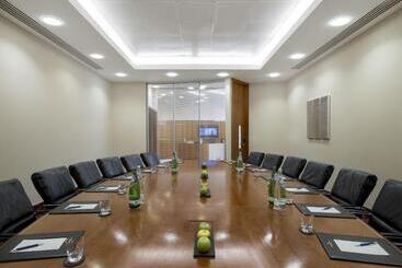 هتل Sheraton Heathrow
