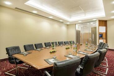هتل Sheraton Heathrow