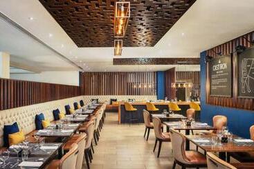 هتل Sheraton Heathrow
