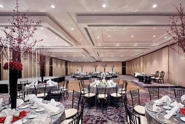 호텔 Wyndham Monterrey Ambassador Centro