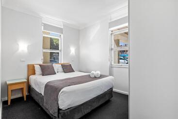 هتل Taft Apartments